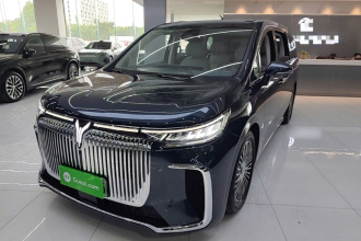 岚图汽车 岚图梦想家 2025款 PHEV 四驱旗舰鲲鹏版
