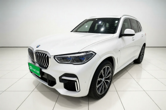宝马X5 2022款 改款 xDrive 30Li 尊享型M运动套装