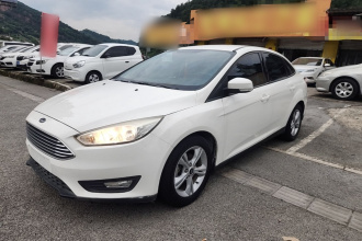 福特 福克斯 2017款 三厢 1.6L 自动舒适型智行版