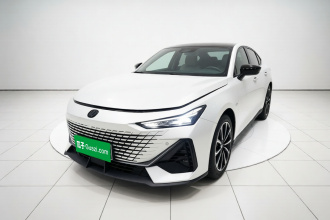 长安UNI-V 2023款 1.5T 尊贵型