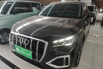 奥迪Q2L 2022款 35 TFSI 时尚致雅型