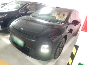 理想汽车 理想i6 2025款 两驱标准版