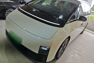 理想汽车 理想MEGA 2024款 Ultra
