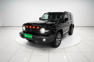 坦克300 2023款 城市版 2.0T 很有型