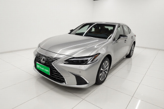 雷克萨斯ES 2025款 200 臻享版