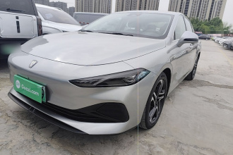 荣威D7 2023款 DMH 125km 旗舰版