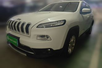 Jeep 自由光 2017款 2.0L 优越版