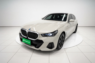 宝马5系 2025款 530Li 领先型 M运动套装