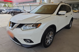 日产 奇骏 2014款 2.5L CVT至尊版 4WD