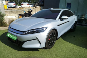 比亚迪 汉L 2025款 DM-i 200KM激光雷达尊享型