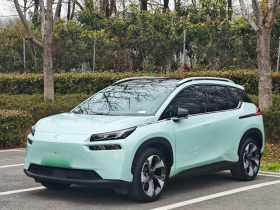 埃安 AION V 2023款 Plus 80 智享科技版 三元锂