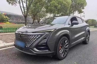 长安UNI-T 2022款 1.5T 尊贵型