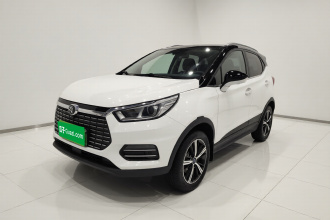 比亚迪 元新能源 2018款 EV360 智联创酷型