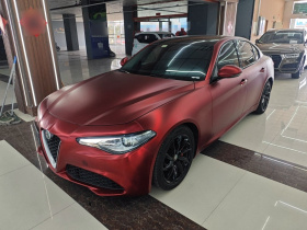 阿尔法·罗密欧 Giulia朱丽叶 2017款 2.0T 200HP 豪华版