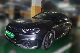 奥迪A4L 2020款 40 TFSI quattro 豪华动感型