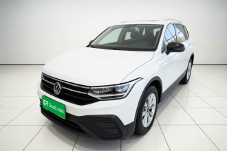 大众 途观L 2024款 出众款 300TSI 自动两驱龙腾版
