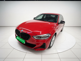 宝马1系 2021款 改款 120i M运动曜夜版