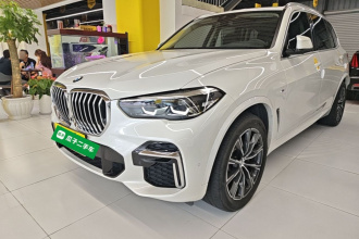宝马X5 2022款 改款 xDrive 30Li M运动套装