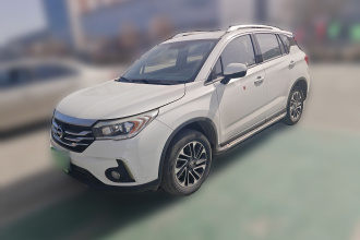 广汽传祺 传祺GS4 2015款 200T 手动精英版