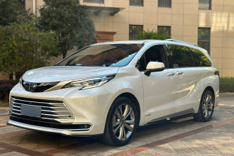 丰田 赛那SIENNA 2023款 2.5L混动 铂金版