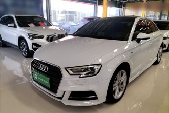 奥迪A3 2018款 30周年年型 Limousine 35 TFSI 时尚型