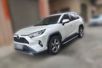 丰田 RAV4荣放 2020款 2.0L CVT两驱风尚PLUS版