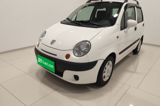 宝骏 乐驰 2012款 改款 1.0L 手动P-TEC标准型