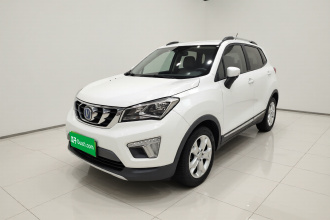 长安CS15 2016款 1.5L 手动时尚版