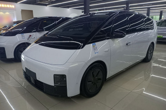 理想汽车 理想MEGA 2025款 Home 家庭特别版