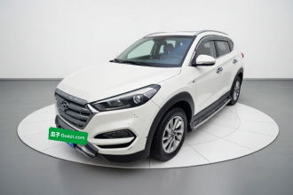 现代 途胜 2015款 1.6T 双离合两驱智能型