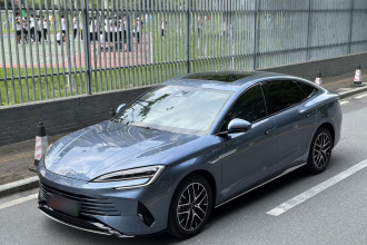 比亚迪 海豹 2024款 荣耀版 DM-i 1.5L 121km 豪华型