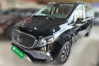 奔驰 威霆 2023款 2.0T 商务版 7座