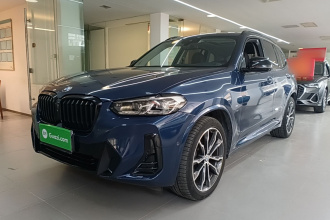 宝马X3 2022款 改款二 xDrive30i 领先型 M曜夜套装
