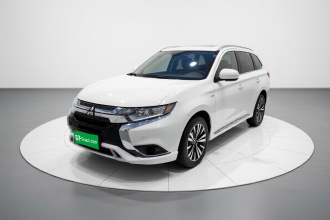 三菱 欧蓝德 2021款 改款 2.0L 两驱畅行版 5座