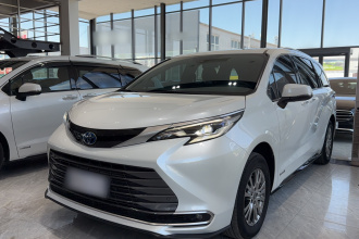丰田 赛那SIENNA 2021款 2.5L混动 尊贵版