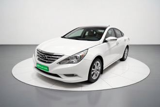 现代 索纳塔 2011款 2.0L 自动豪华版