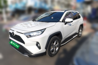 丰田 RAV4荣放 2020款 2.0L CVT两驱风尚PLUS版