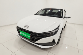 现代 伊兰特 2022款 1.5L CVT LUX尊贵版
