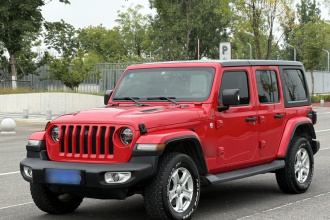 Jeep 牧马人 2019款 2.0T Sahara 四门版 国V