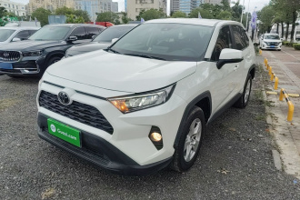 丰田 RAV4荣放 2020款 2.0L CVT两驱都市版