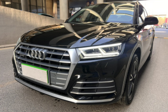 奥迪Q5L 2020款 40 TFSI 荣享时尚型