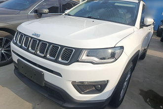 Jeep 指南者 2020款 220T 自动精英版