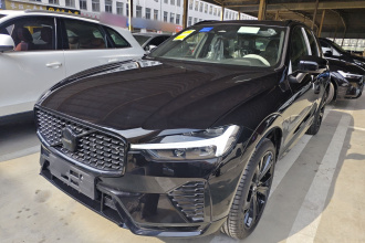 沃尔沃XC60 2025款 B5 四驱智远极夜黑版