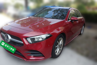 奔驰A级 2019款 A 200 L 运动轿车