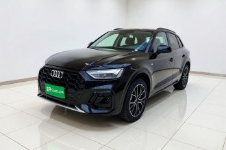 奥迪Q5L 2026款 45周年典藏版 40 TFSI 豪华动感型