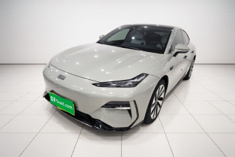 吉利银河 银河E8 2024款 665km 后驱星舰 远航版