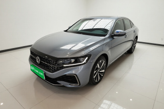 大众 帕萨特 2022款 330TSI 星空精英版