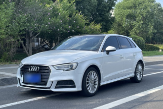 奥迪A3 2018款 30周年年型 Sportback 35 TFSI 时尚型