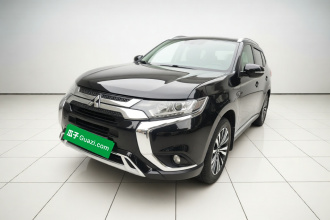 三菱 欧蓝德 2021款 2.0L 两驱畅享版 5座