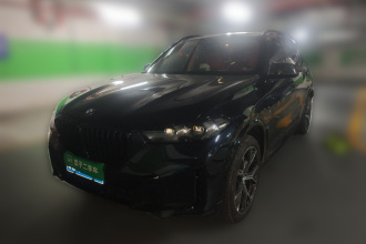 宝马X5 2023款 xDrive 30Li 尊享型M运动曜夜套装